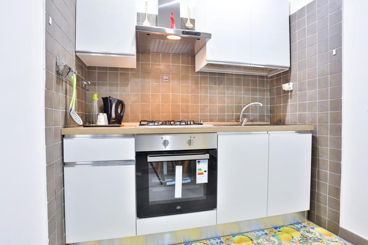 Porta Medina Apartment نابولي المظهر الخارجي الصورة